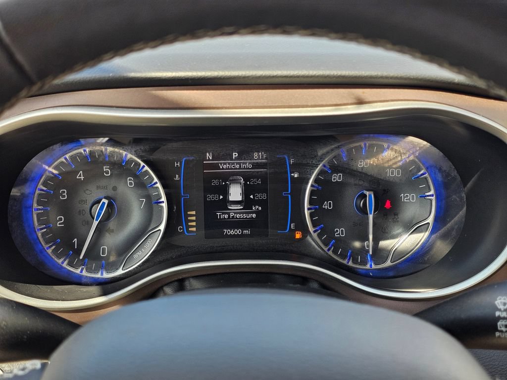 Used 2022 Chrysler Voyager LX FWD image 26