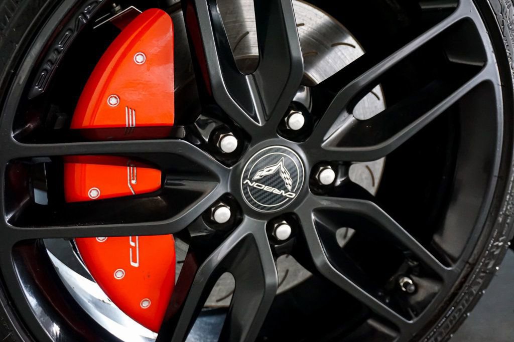 Used 2019 Chevrolet Corvette Stingray Coupe RWD image 45