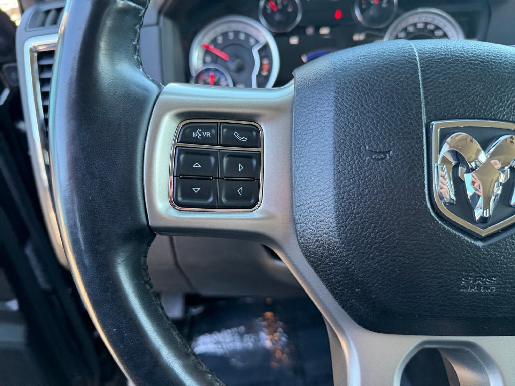 Used 2018 RAM 1500 Laramie AWD/4WD image 15