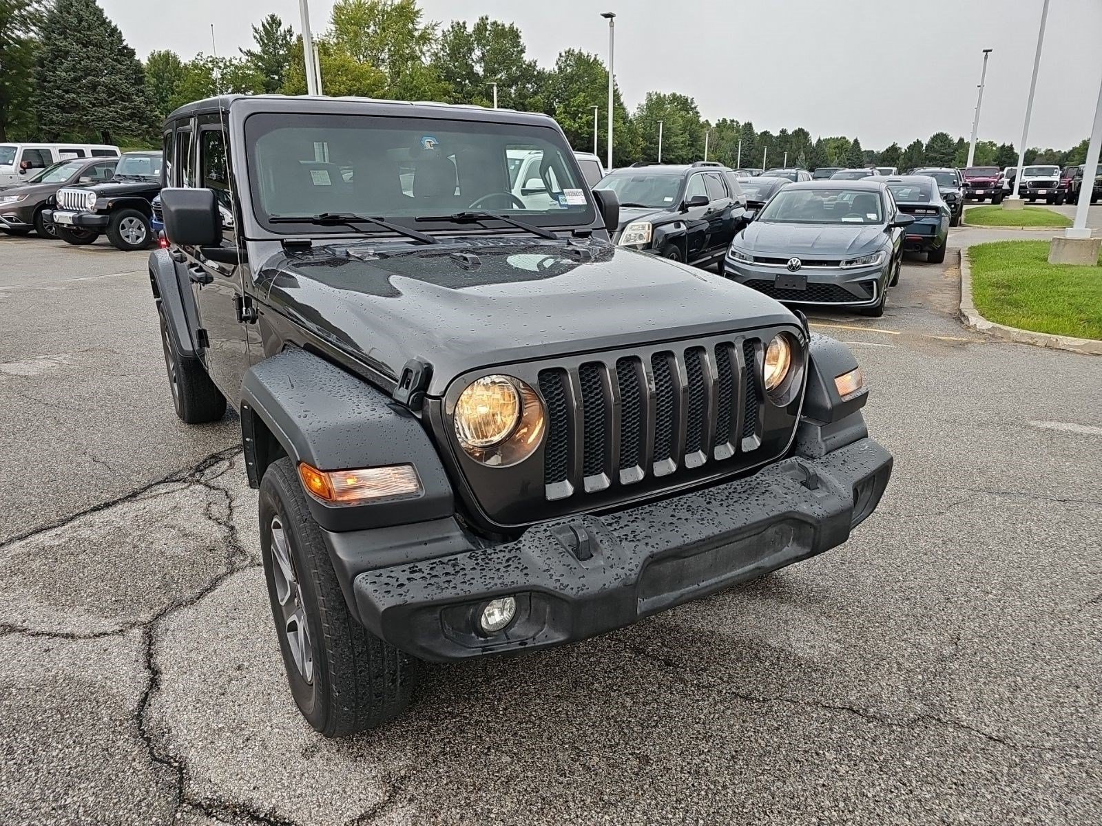 Used 2022 Jeep Wrangler Unlimited Sport AWD/4WD image 8