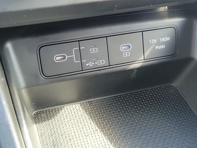 Certified 2026 Hyundai Tucson SE FWD image 25