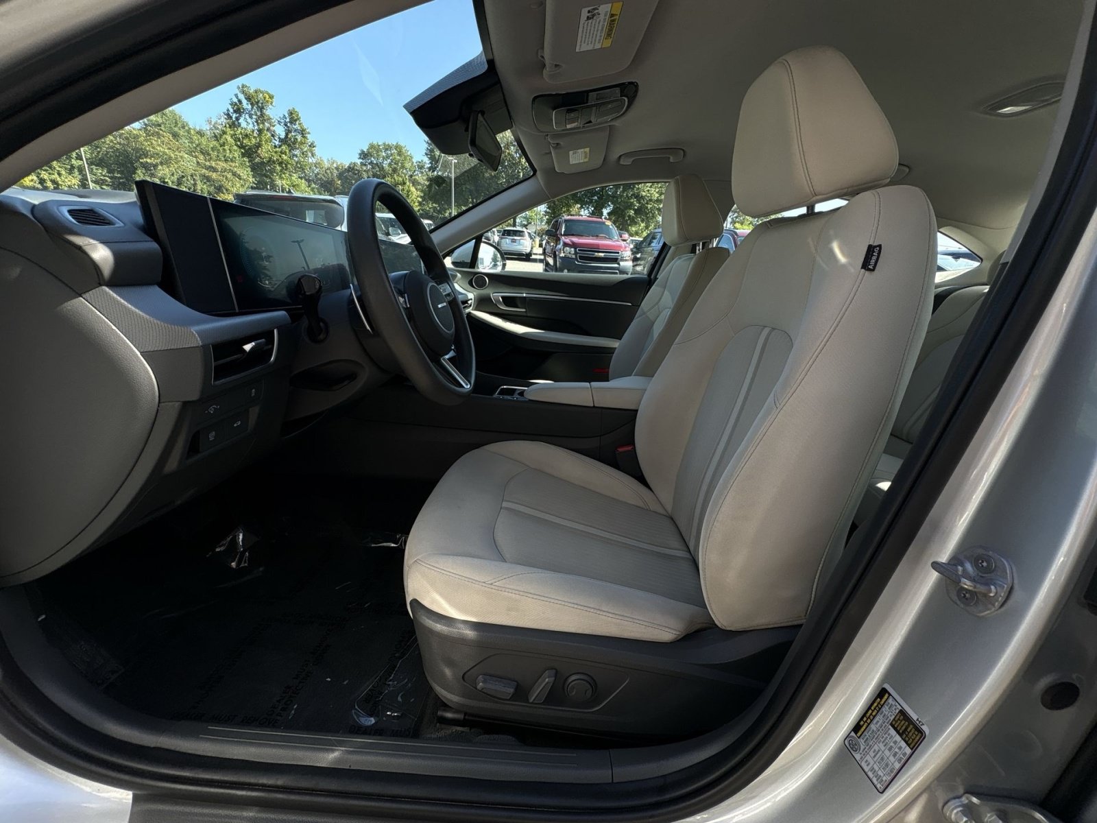 Certified 2025 Hyundai Sonata SEL FWD image 13