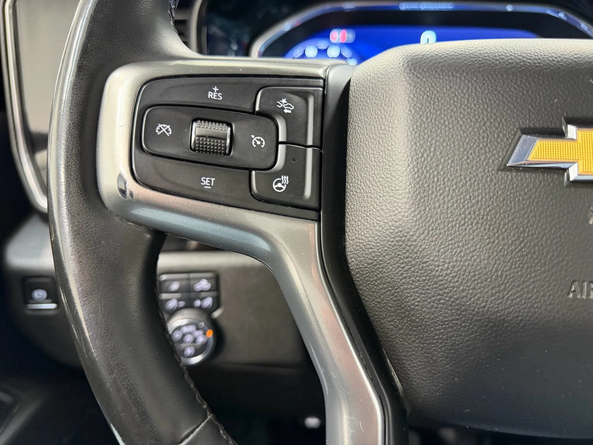Used 2024 Chevrolet Silverado 2500 LT w/ Convenience Package AWD/4WD image 30