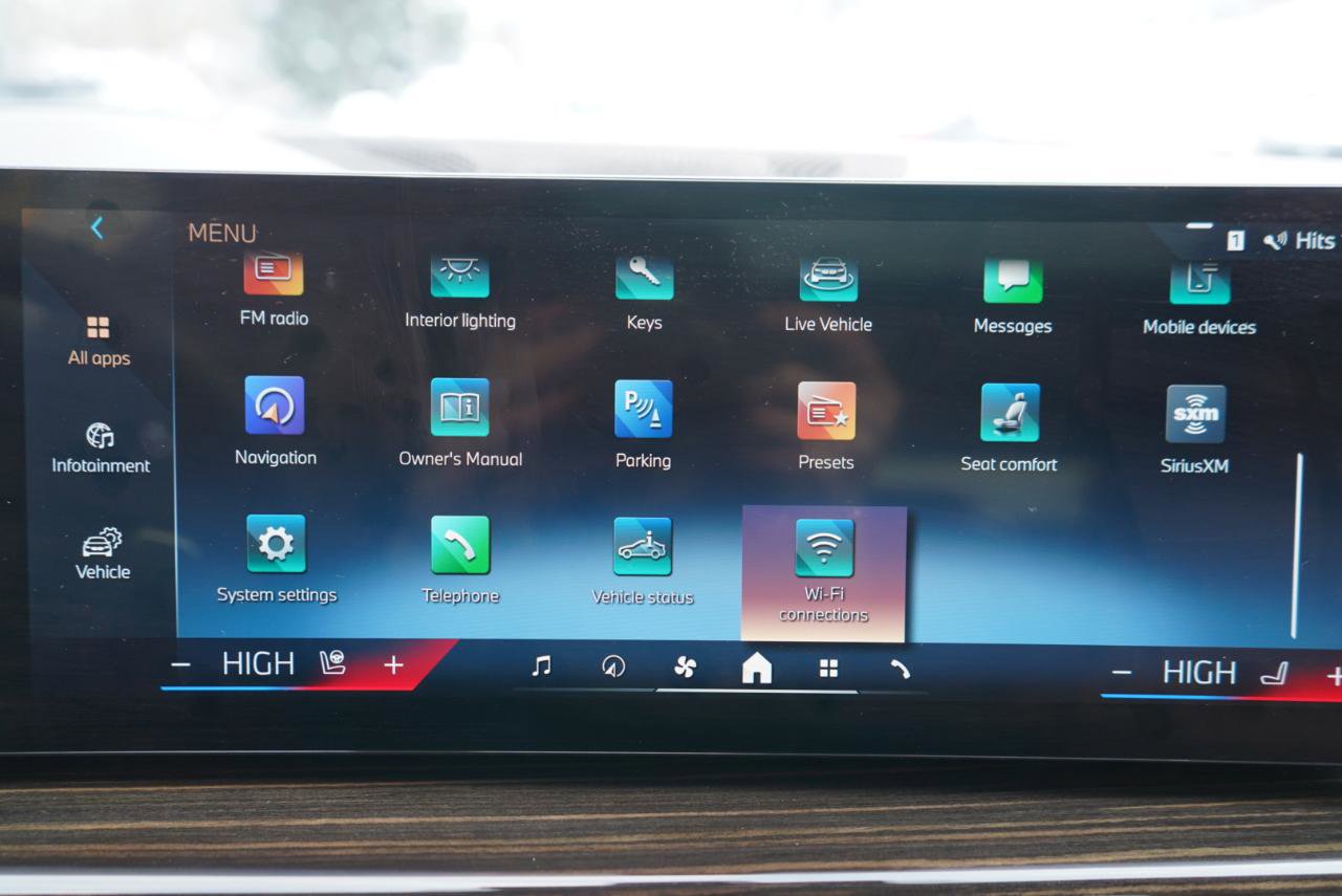 Used 2025 BMW X7 xDrive40i w/ M Sport Package image 42