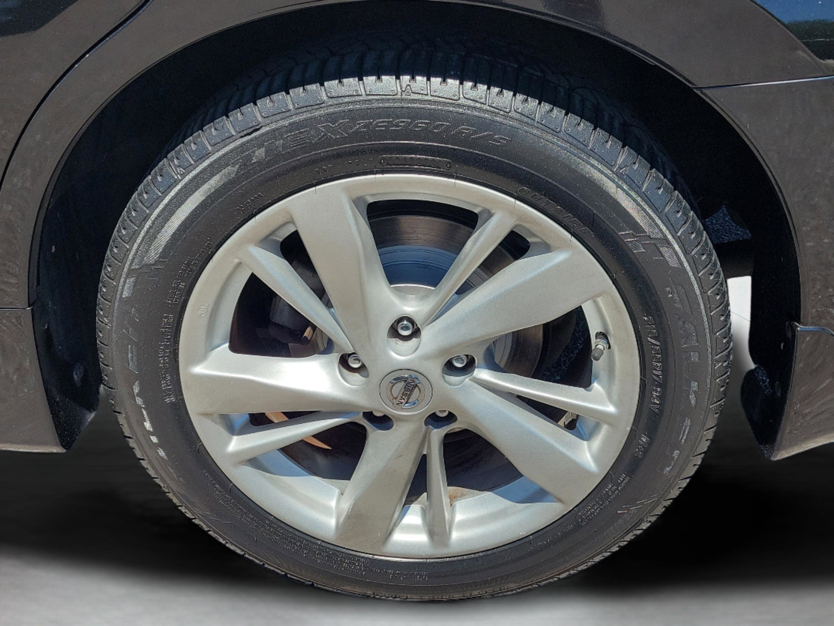 Used 2015 Nissan Altima 2.5 SL w/ Moonroof Package FWD image 27