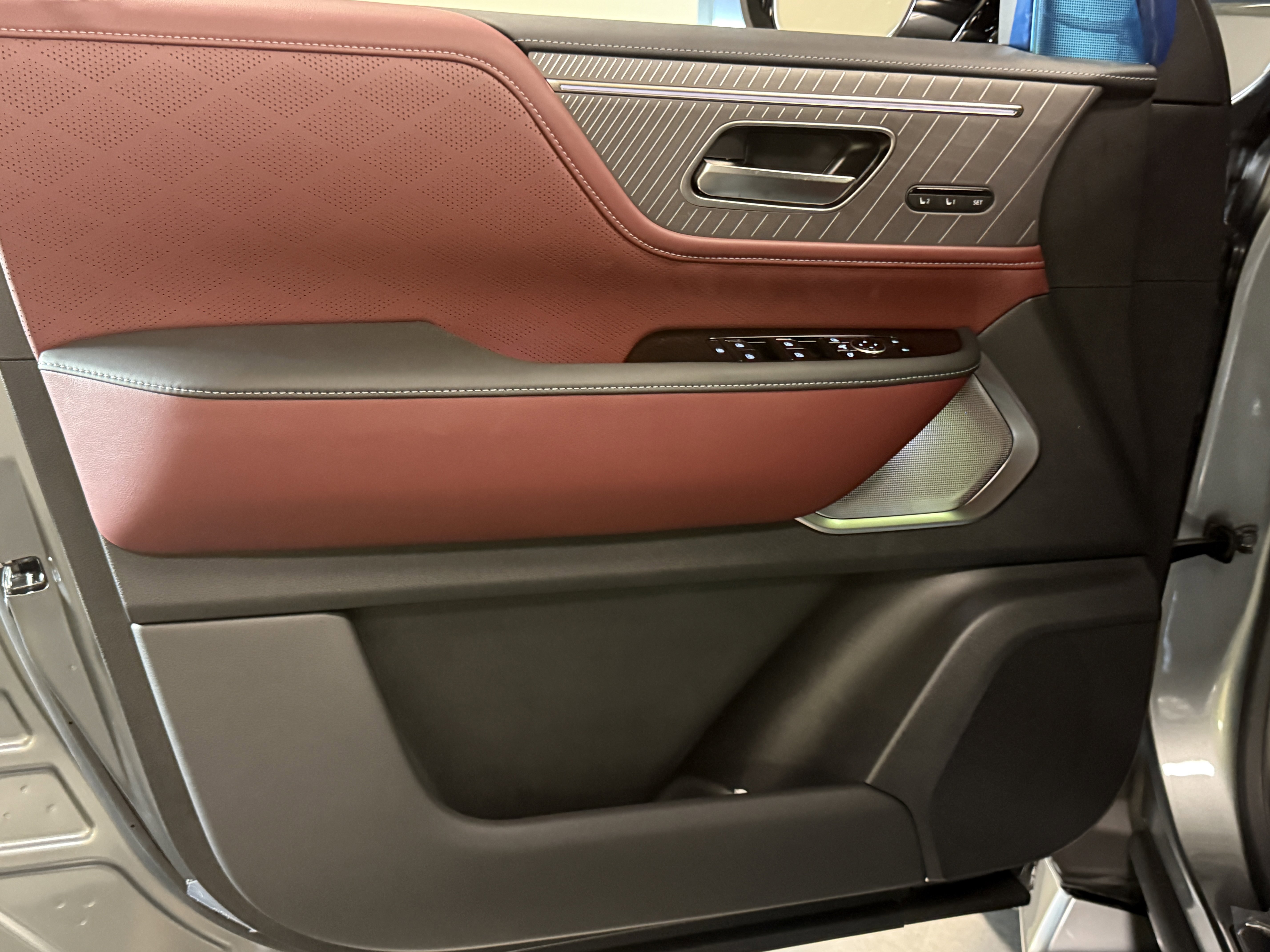 New 2026 INFINITI QX80 Autograph image 10