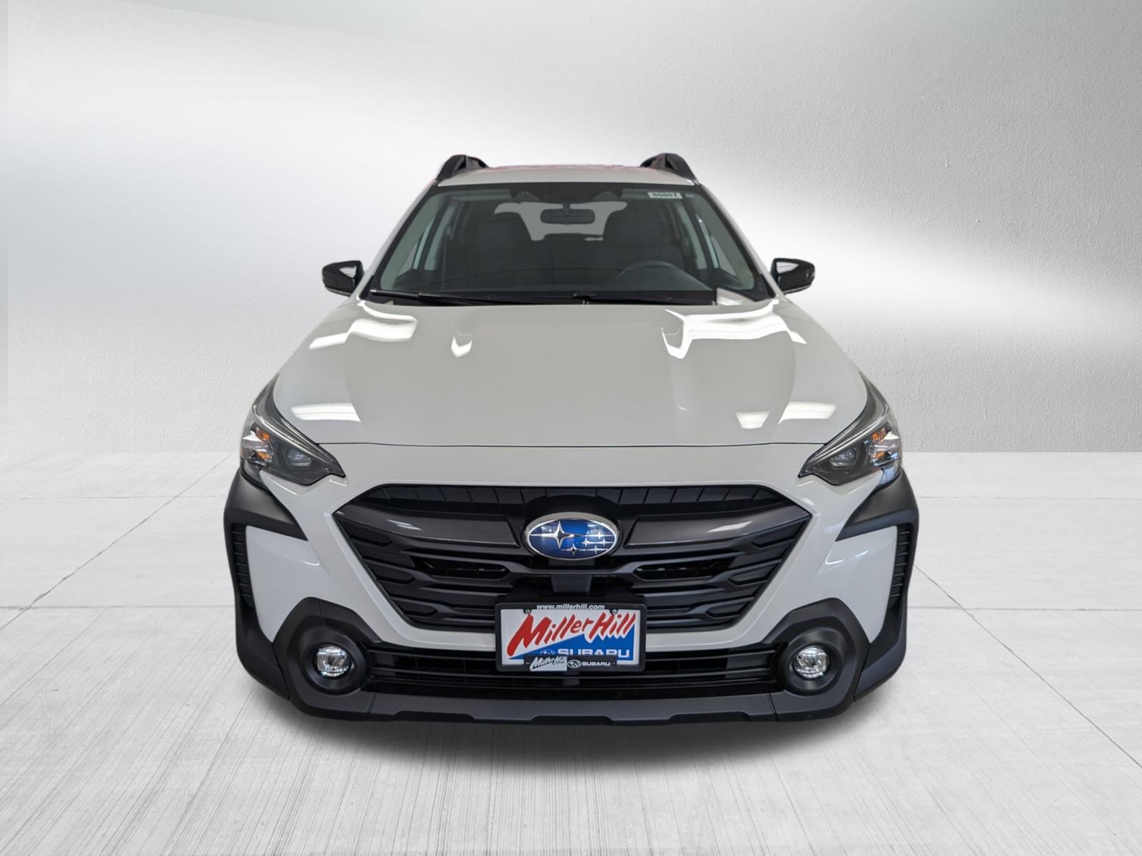 Used 2025 Subaru Outback Premium image 5