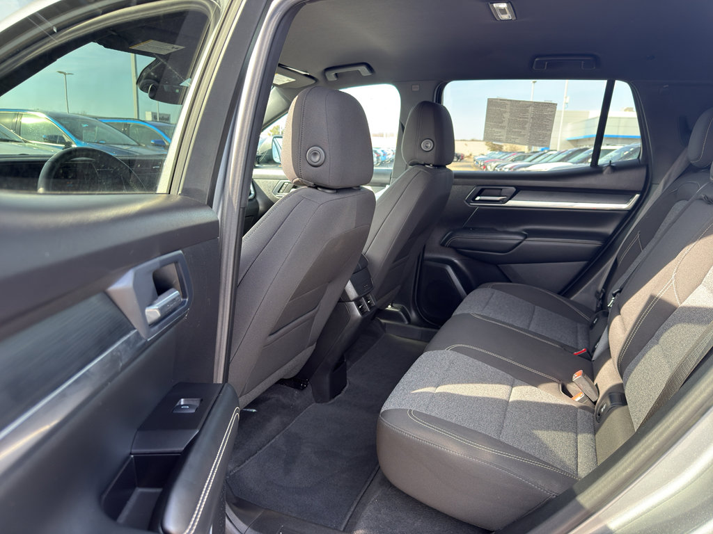 Used 2025 GMC Terrain Elevation image 30