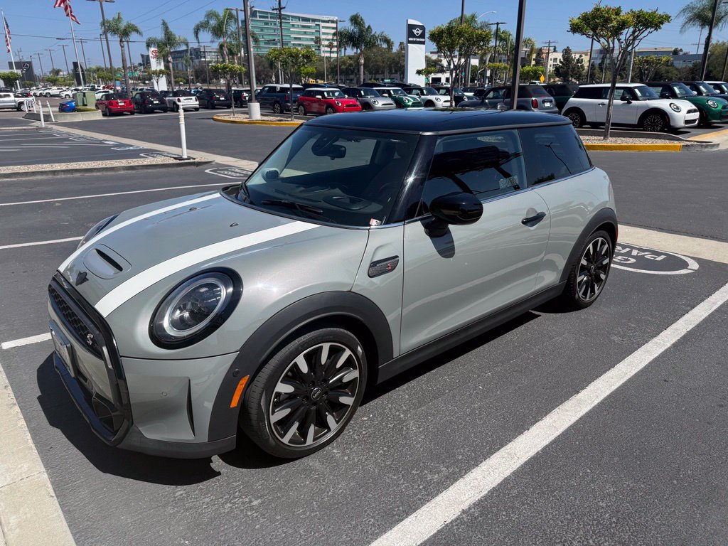 Used 2023 MINI Cooper S FWD image 2