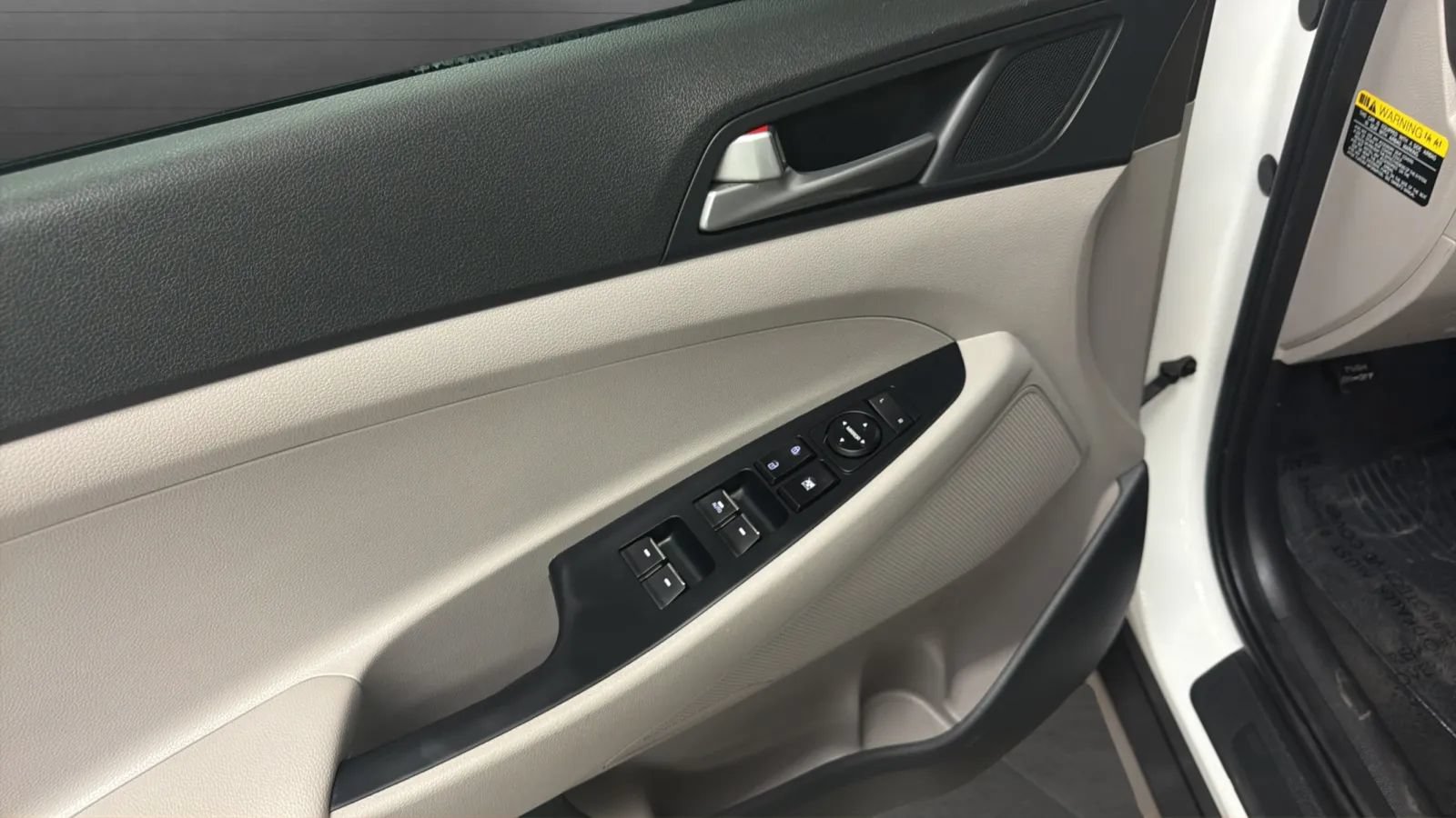Used 2017 Hyundai Tucson SE w/ SE Popular Package 02 FWD image 16