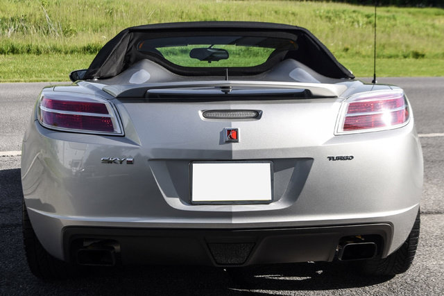 Used 2008 Saturn Sky Red Line RWD image 21