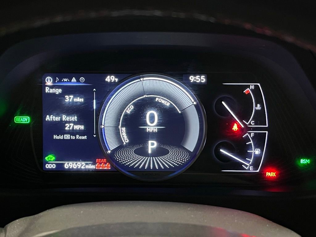 Used 2019 Lexus UX 250h w/ Premium Package image 23