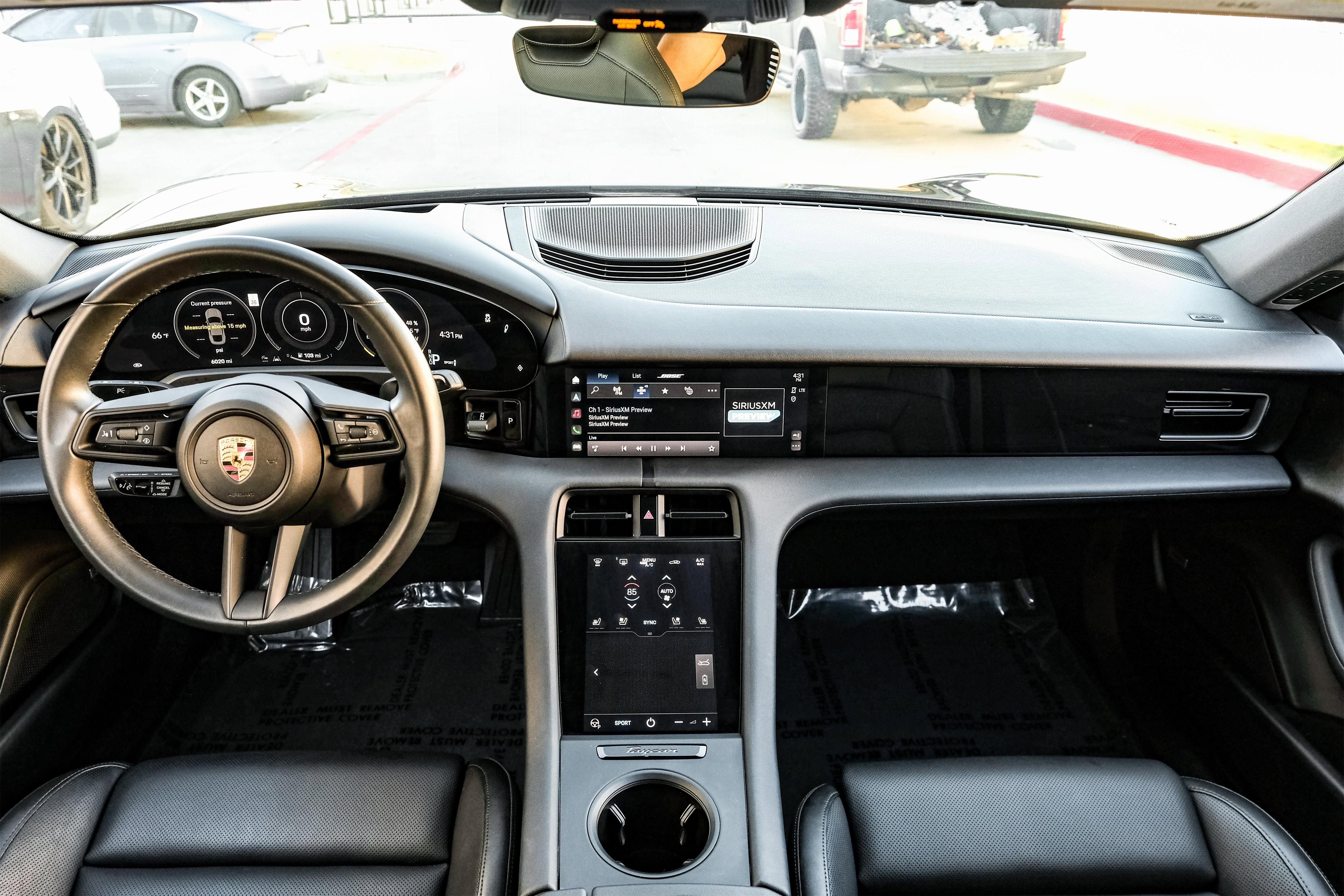 Used 2021 Porsche Taycan image 13