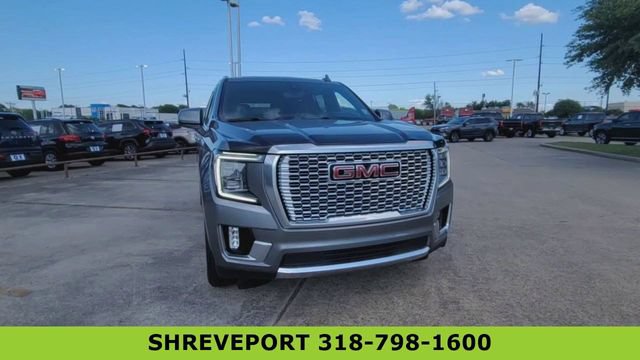 Used 2022 GMC Yukon Denali w/ Denali Ultimate Package AWD/4WD image 3