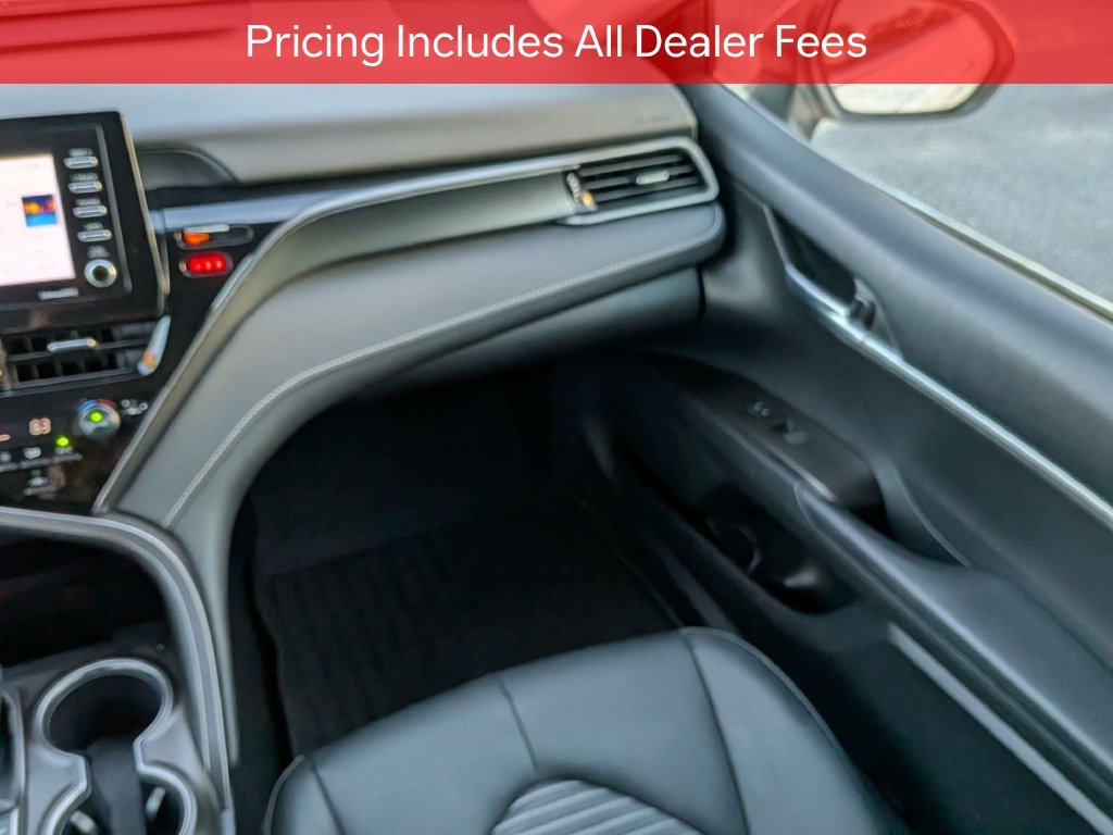 Used 2024 Toyota Camry SE FWD image 17
