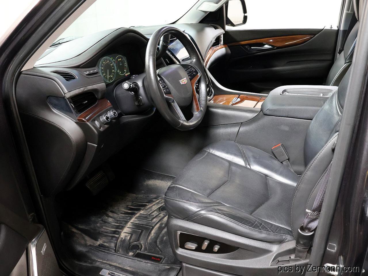 Used 2015 Cadillac Escalade Premium AWD/4WD image 10