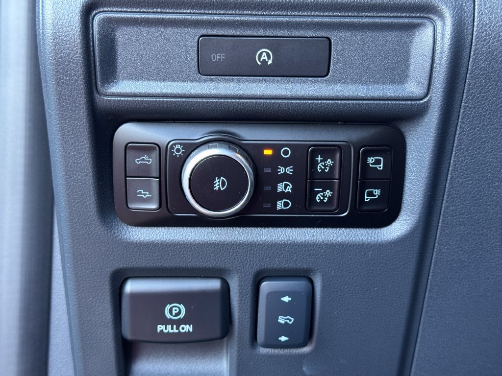 Used 2025 Ford F150 Raptor AWD/4WD image 18