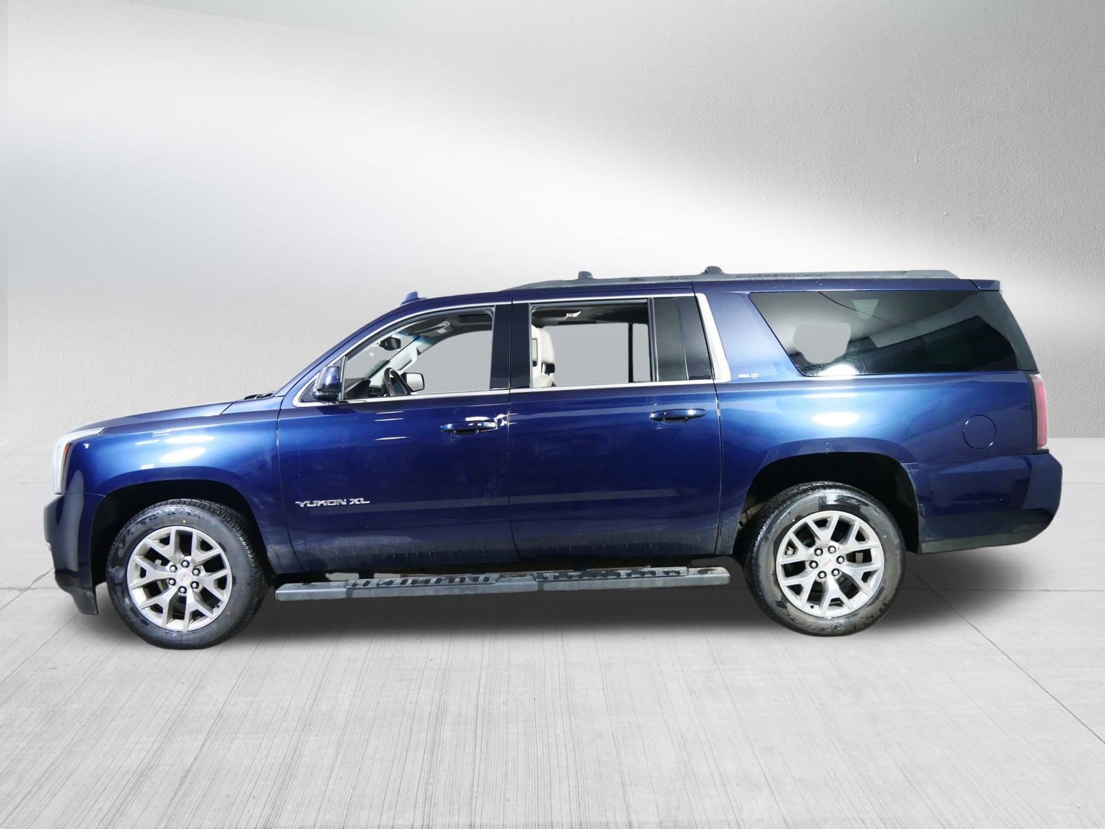 Used 2020 GMC Yukon XL SLT w/ Open Road Package image 4