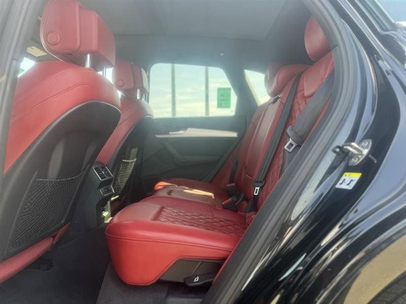 Used 2018 Audi SQ5 Premium Plus w/ Navigation Package image 18