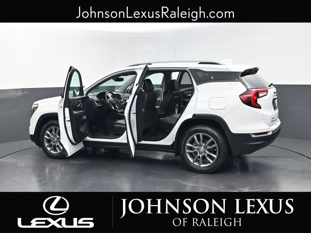 Used 2022 GMC Terrain SLT w/ Infotainment Package II FWD image 38