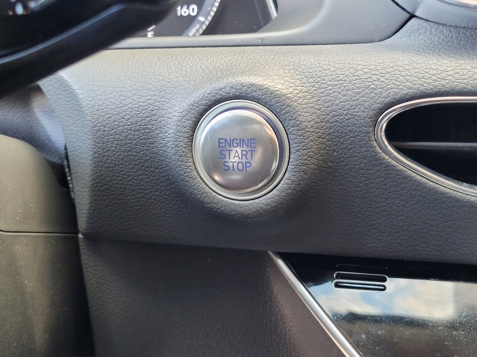 Used 2023 Hyundai Sonata SEL FWD image 25