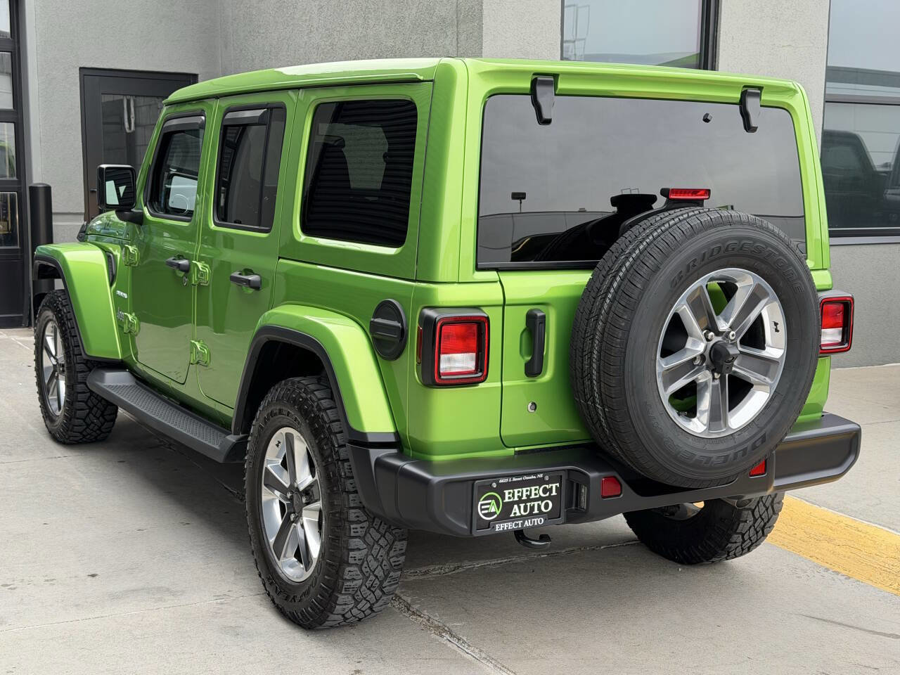 Used 2019 Jeep Wrangler Unlimited Sahara image 9