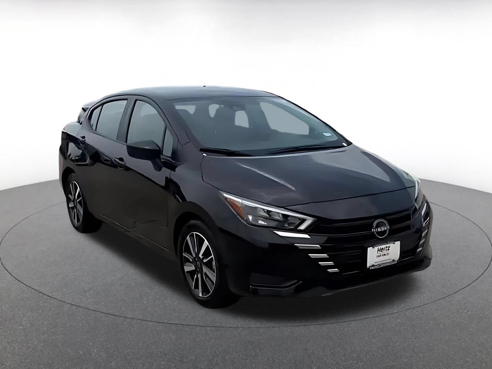 Used 2025 Nissan Versa SV FWD video 2
