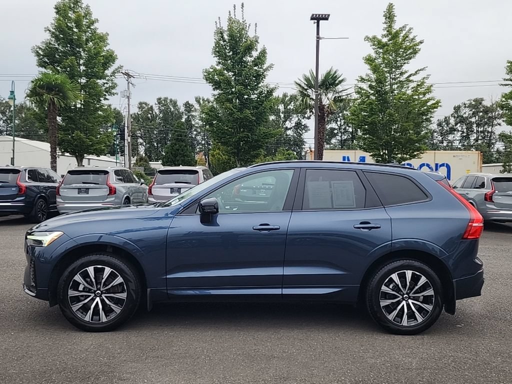 Used 2024 Volvo XC60 B5 Core w/ Protection Package Premier AWD/4WD image 2