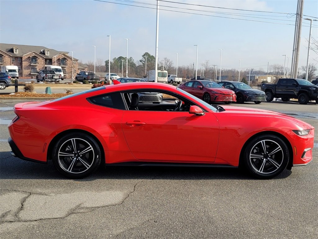 Used 2024 Ford Mustang Premium image 3