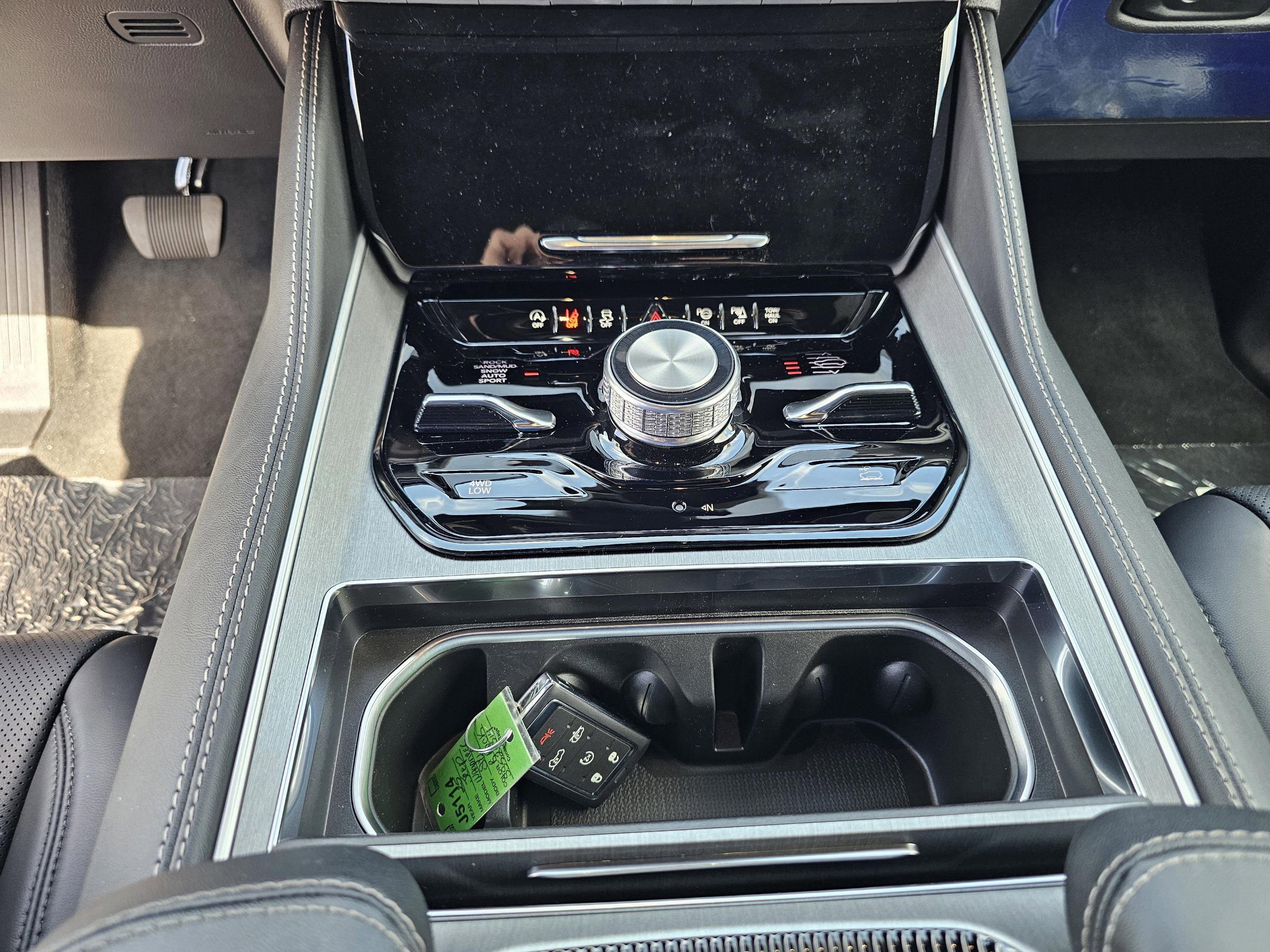 New 2025 Jeep Wagoneer Series II image 28