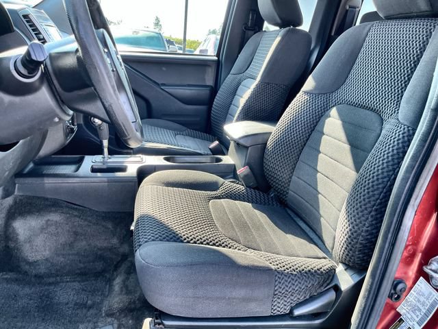 Used 2017 Nissan Frontier SV AWD/4WD image 14