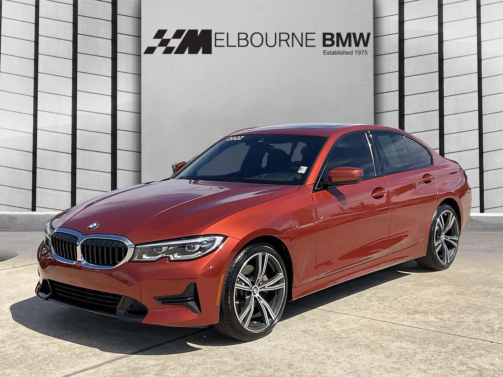 Used 2022 BMW 330i Sedan w/ Premium Package RWD image 3