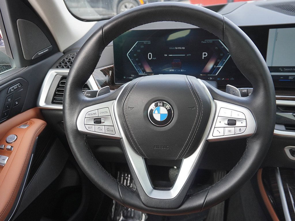 Used 2024 BMW X7 xDrive40i w/ Premium Package image 60