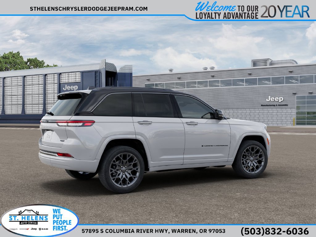 New 2026 Jeep Grand Cherokee Summit w/ Obsidian Package AWD/4WD image 5