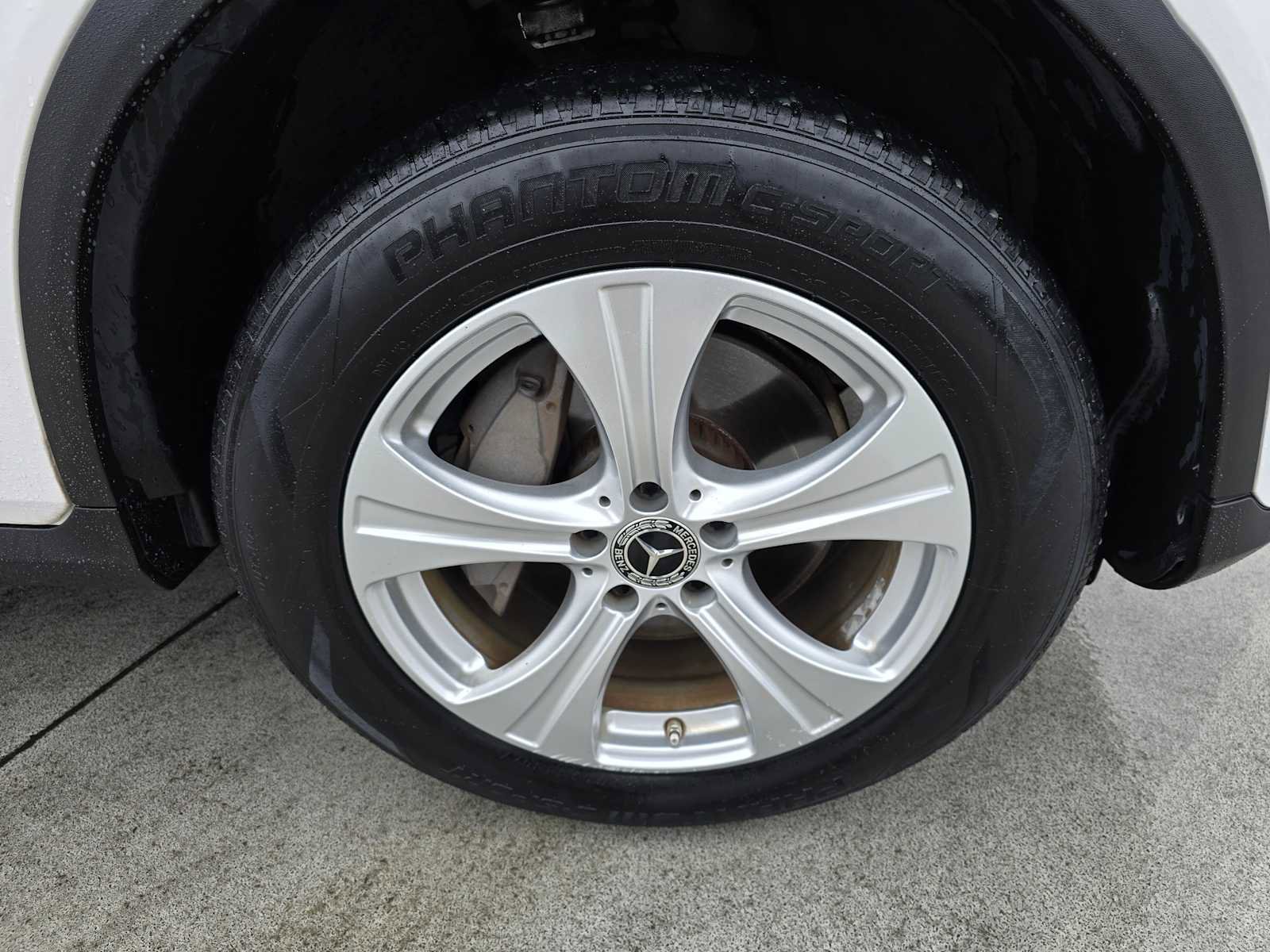 Used 2017 Mercedes-Benz GLC 300 4MATIC image 9