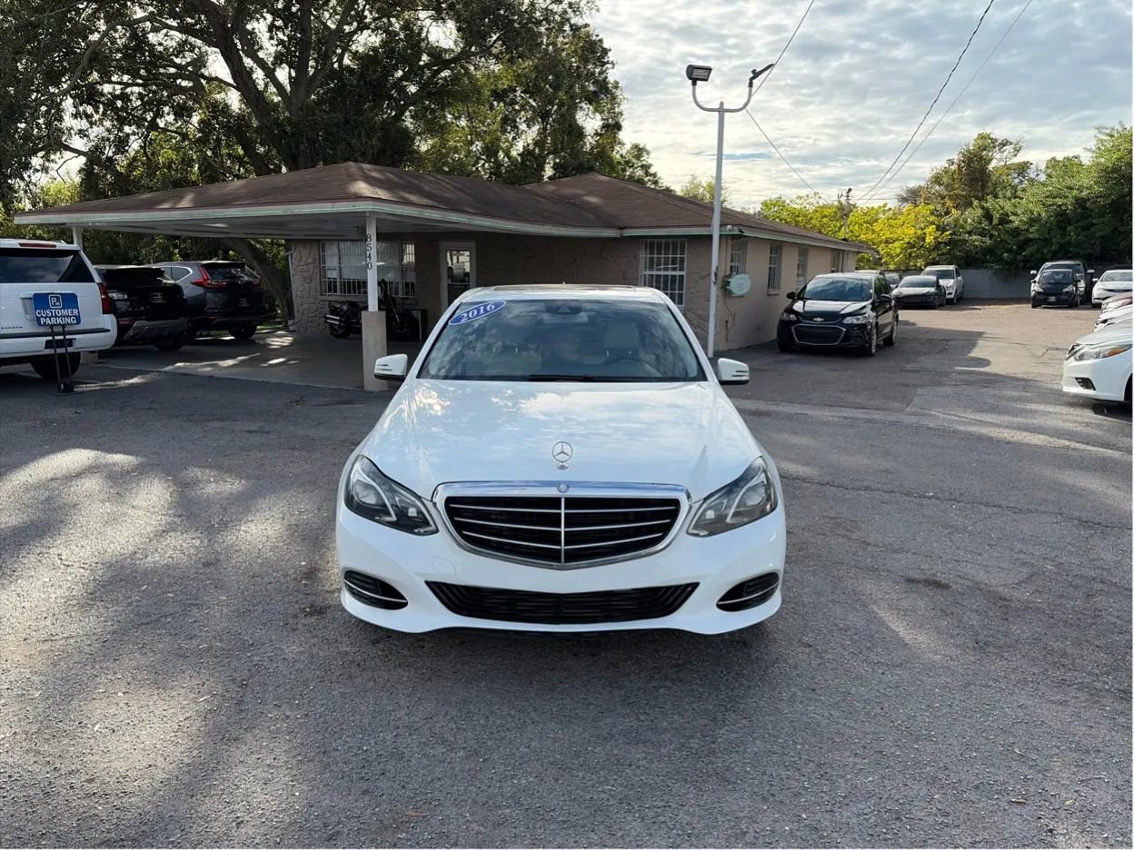 Used 2016 Mercedes-Benz E 250 Sedan image 2