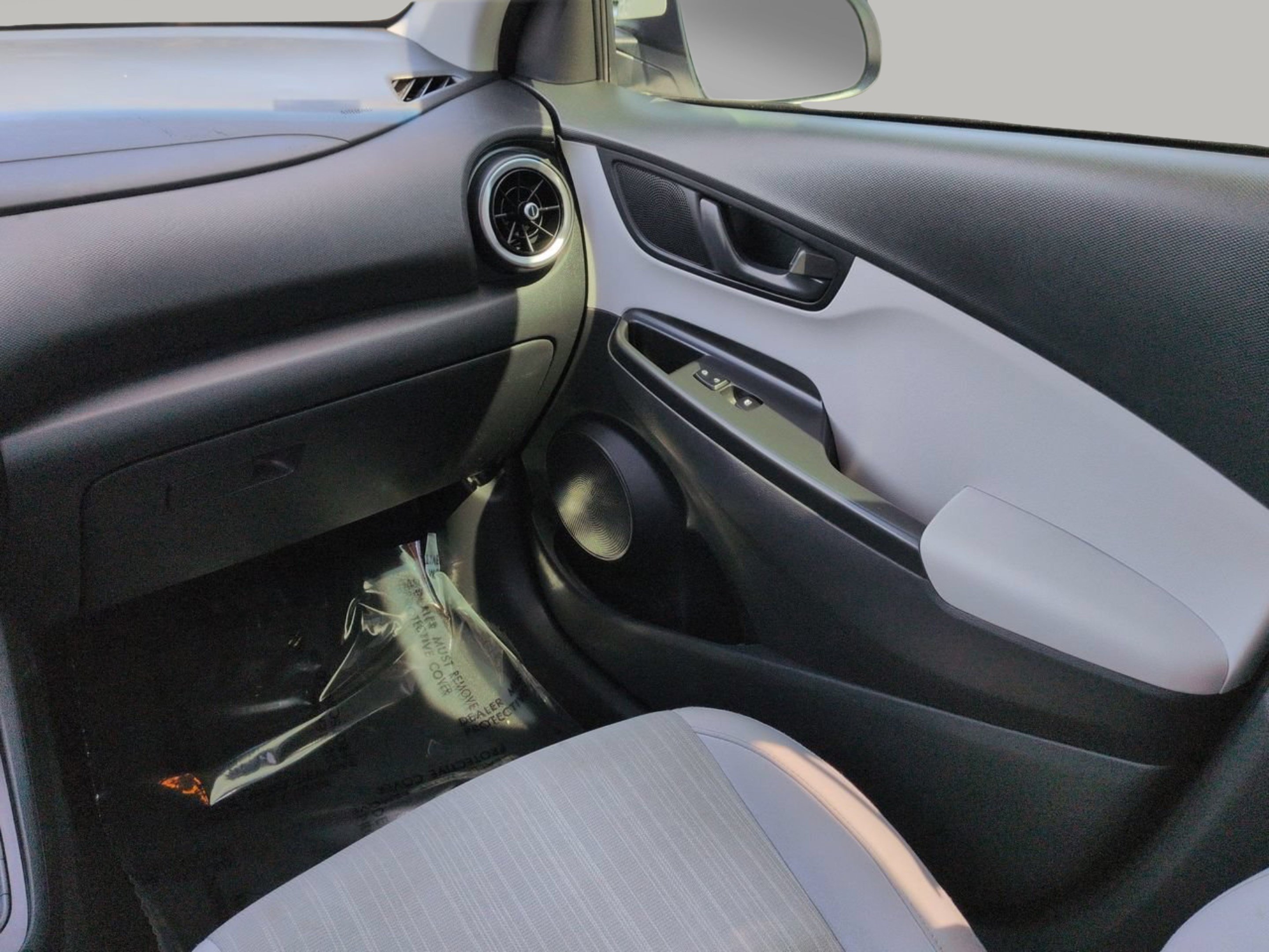 Used 2023 Hyundai Kona SEL FWD image 19