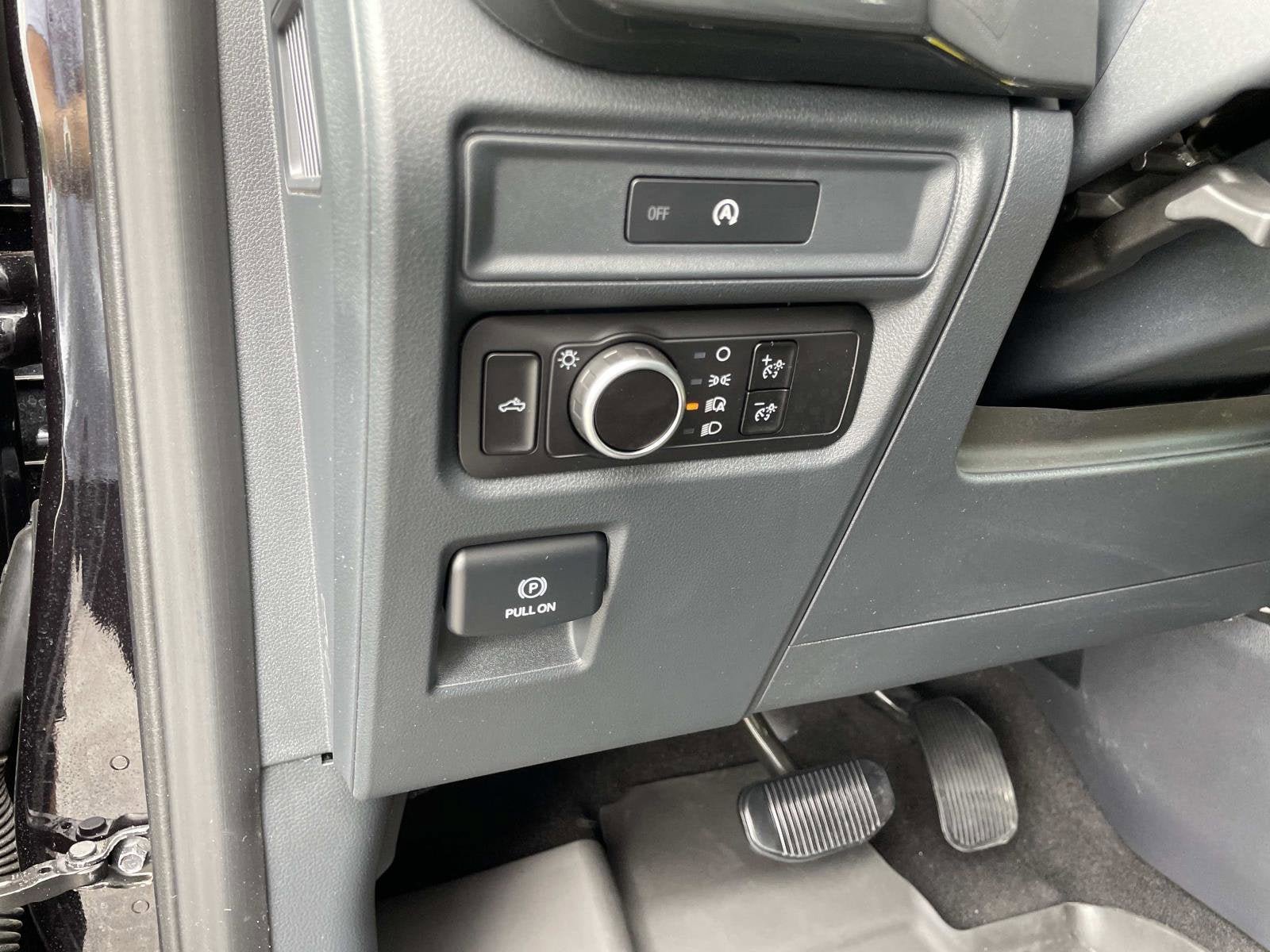 Used 2025 Ford F150 STX RWD image 19