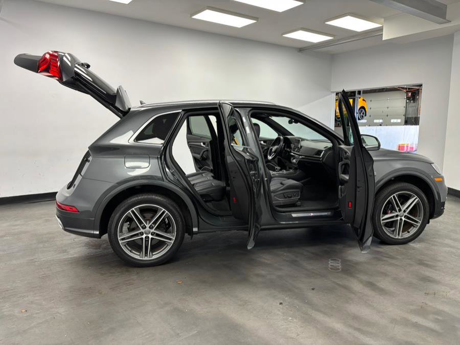 Used 2018 Audi SQ5 Premium Plus w/ Navigation Package image 25