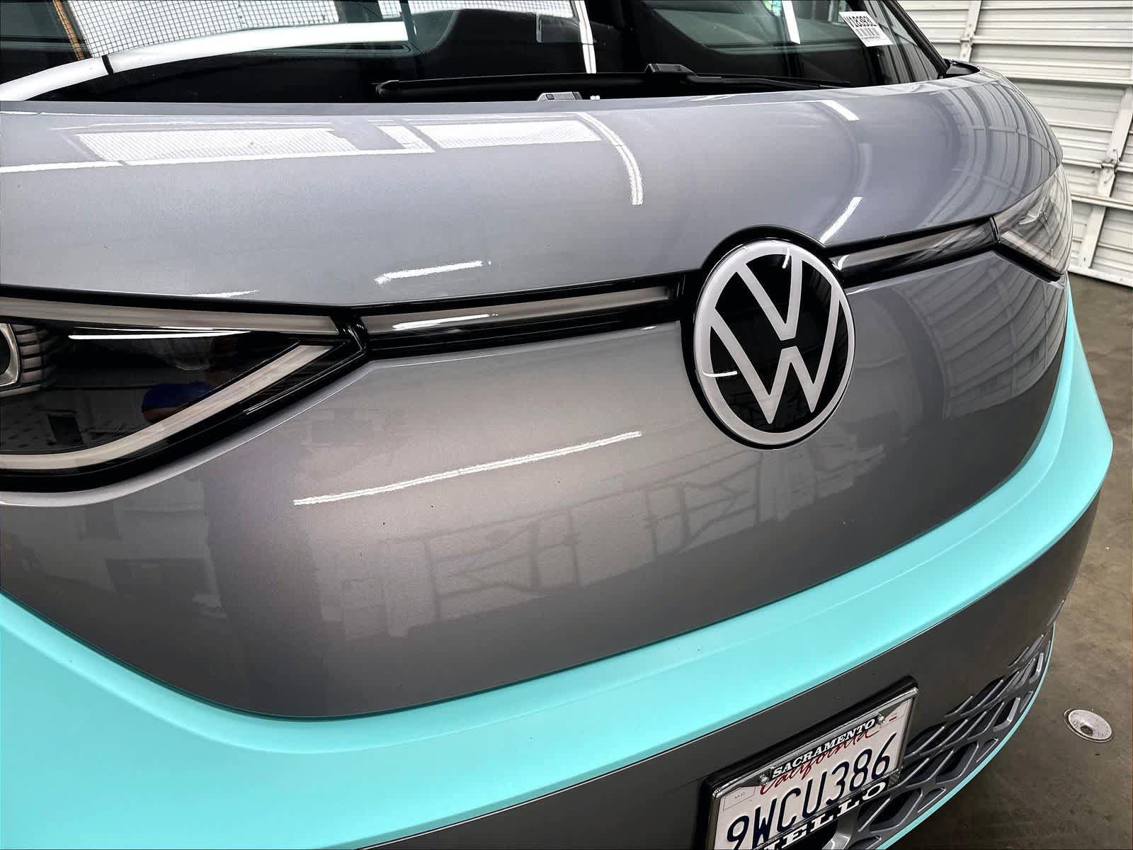 Used 2025 Volkswagen ID. Buzz Pro S RWD image 30