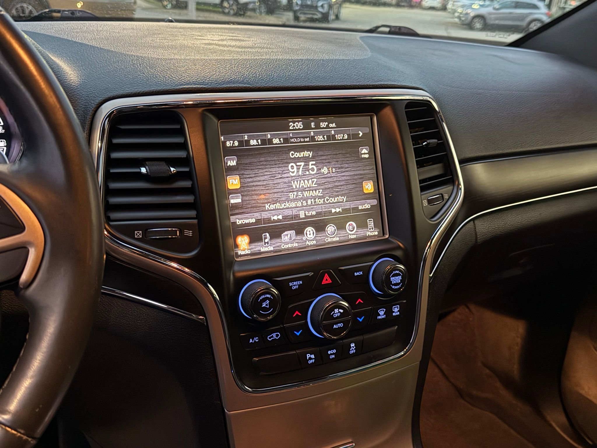 Used 2015 Jeep Grand Cherokee Limited image 43