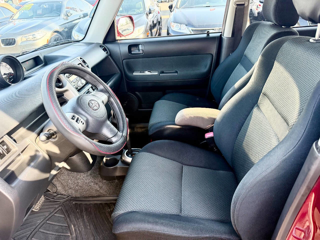 Used 2006 Scion xB image 10