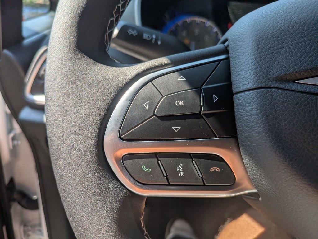 New 2027 Chrysler Pacifica LX FWD image 16