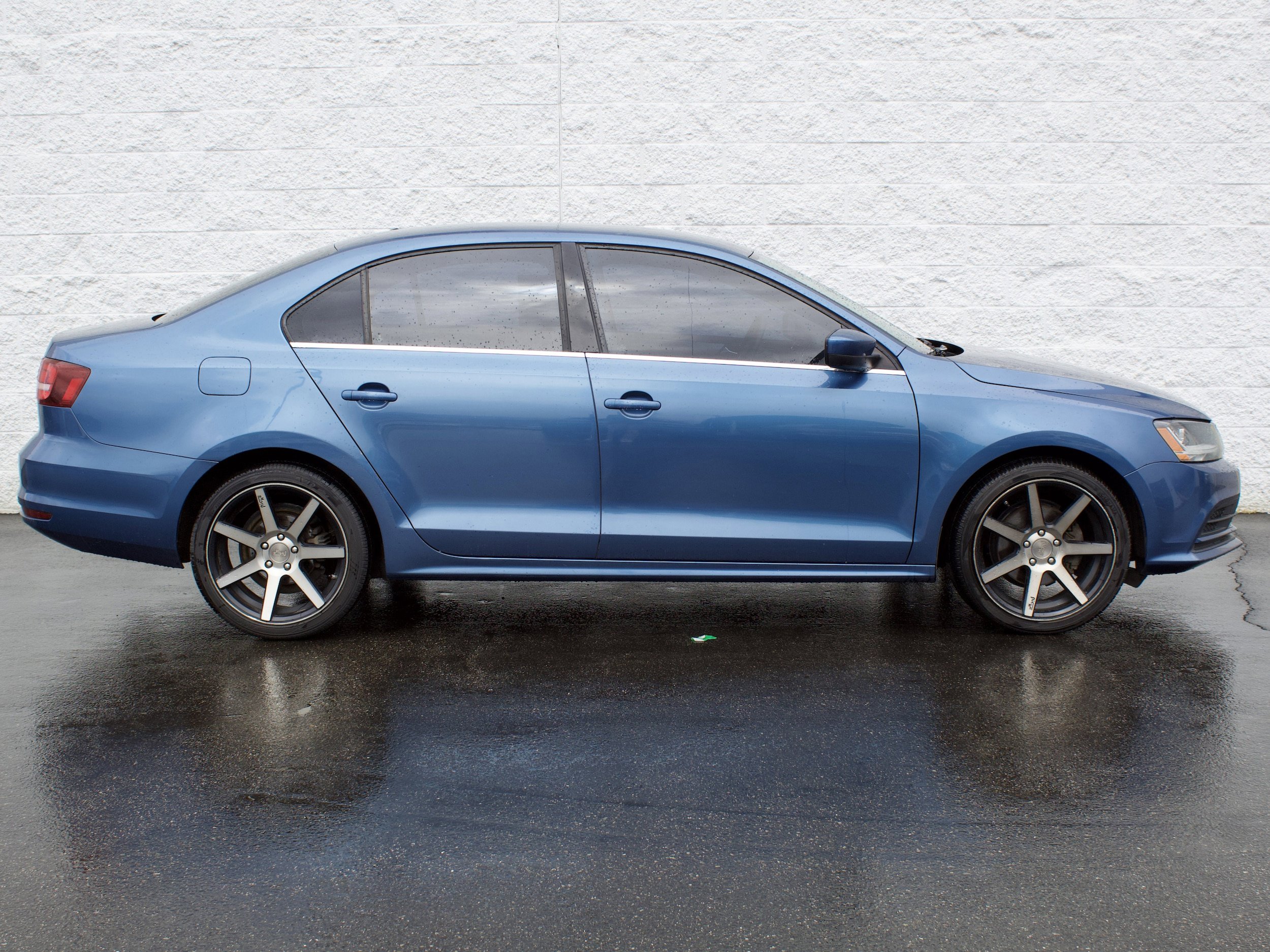 Used 2017 Volkswagen Jetta S FWD image 5