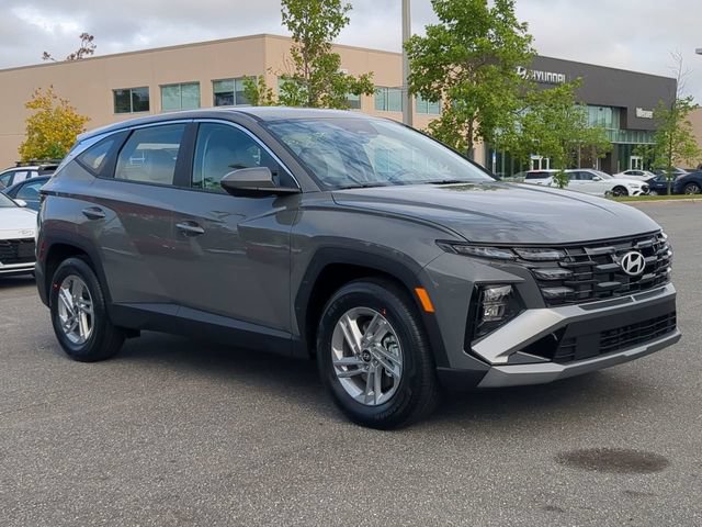New 2025 Hyundai Tucson SE FWD image 3