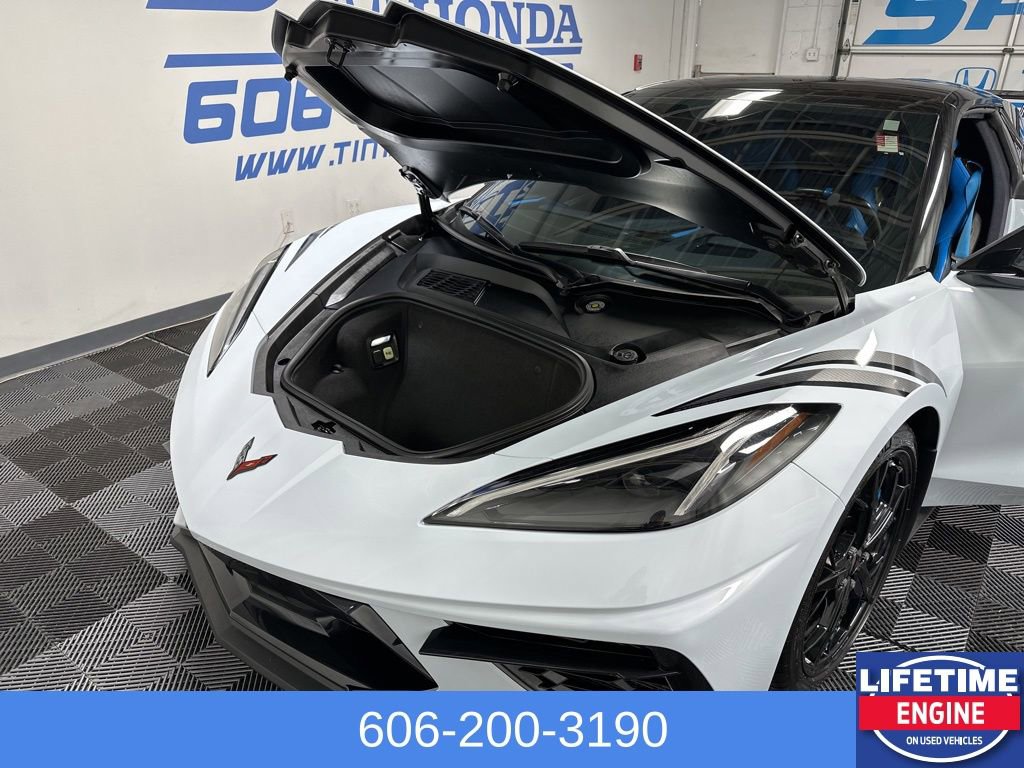 Used 2021 Chevrolet Corvette Stingray Premium Conv w/ Z51 Performance Package image 18