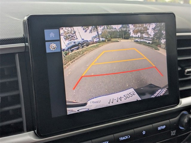 Used 2024 Hyundai Venue SEL image 18