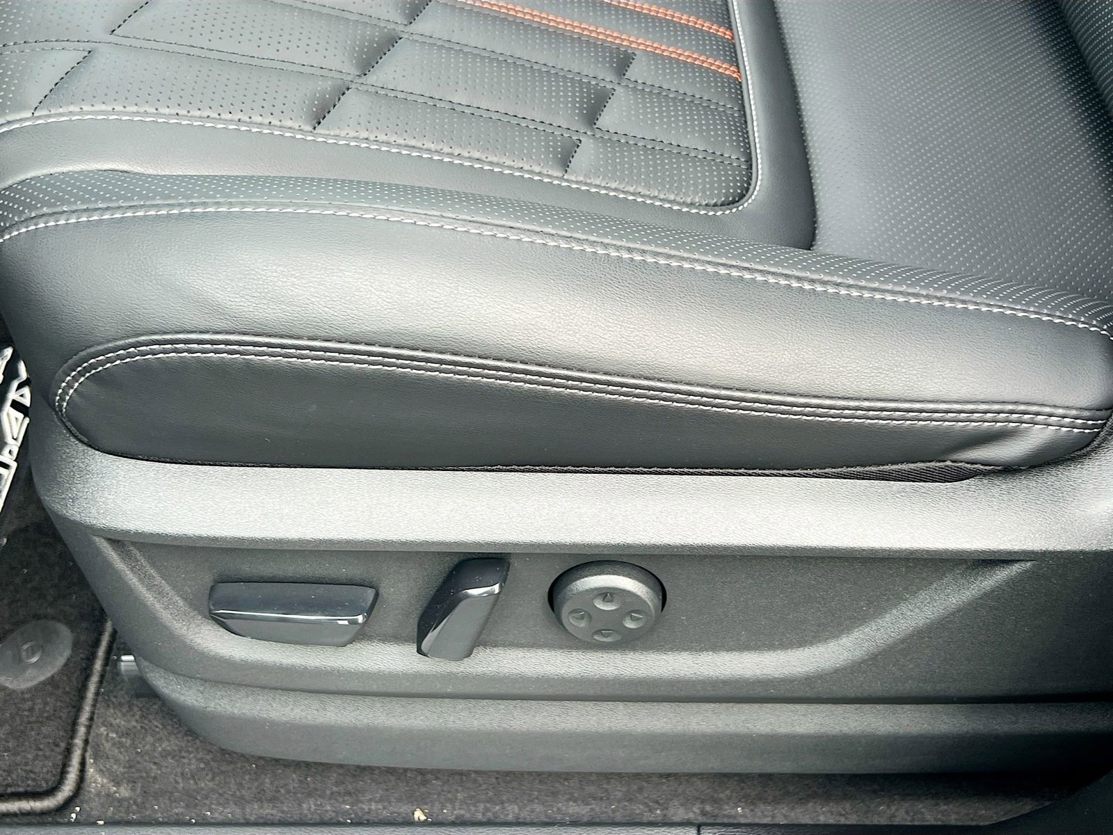 New 2026 Nissan Armada PRO-4X AWD/4WD image 20