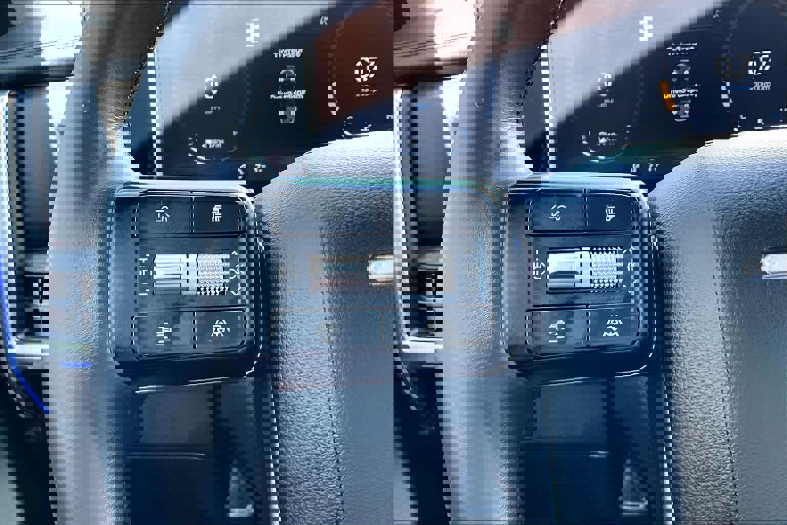 Used 2024 Hyundai Santa Fe Limited image 23