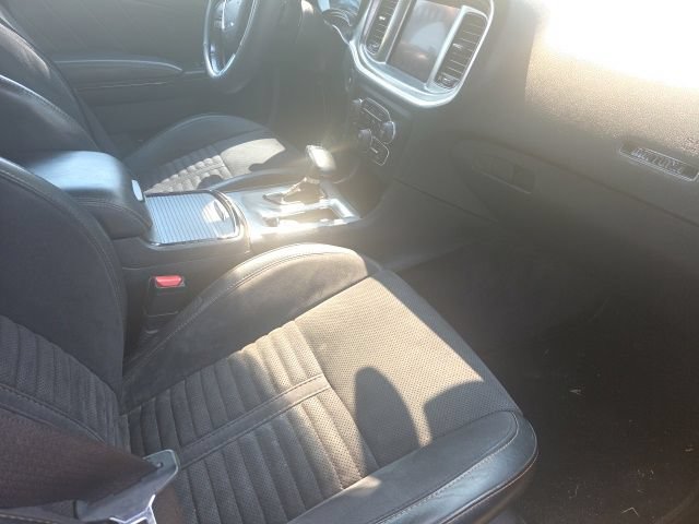 Used 2018 Dodge Charger R/T RWD image 10